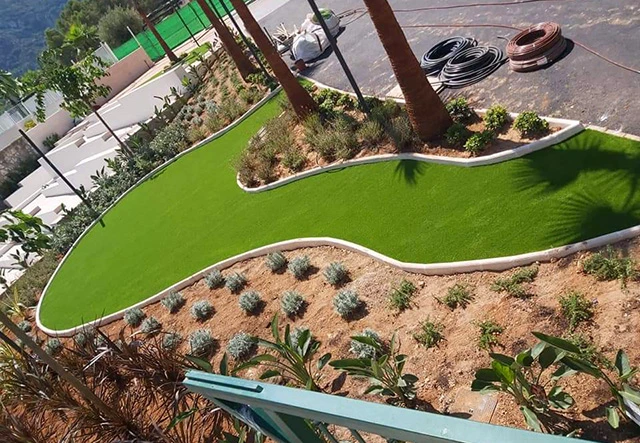 Artificial turf for public spaces